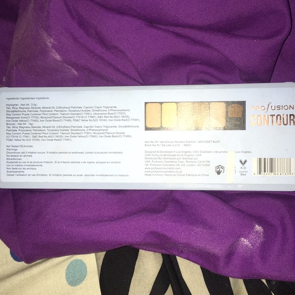 Contour/Highlighter Palette - Picture 3 of 3